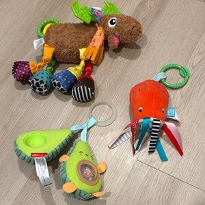 Set of 3 baby toys